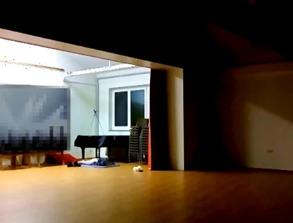 Quick Risky Hump Masturbation in Music Hall