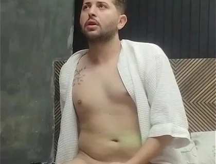 I Threw a Party and Invited My Friends Over to Show off.