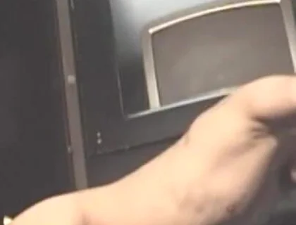 Sucking straigths in glory holes area