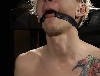 Nicky Nipple Tickling to Throne