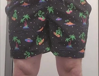 Tryin on Clothes with an Enjoyable Ending.