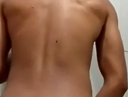 Pole rubbing in the bathroom