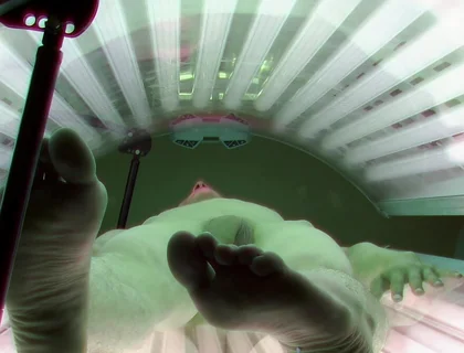 Czech Gay Solarium 1 Slim Twink Caught in Solarium