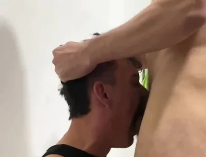 Versatil XXX gay deepthroat