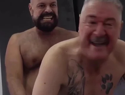 Constanzo Se Coge A Grunt