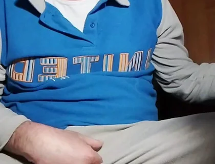 The Absorbed Pleasure of Jerking His Cock with Pure Pleasure!