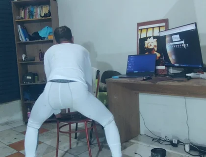 I Cum on Compression Wear