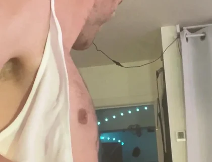 Muscle Worship Vid with Hulk Ending
