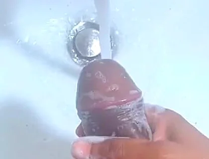 How to Properly Wash Your Dick