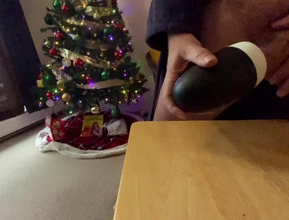 Xmas Wank Toy Slomo