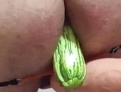 Dildo and Zucchini, a Beautiful Combination of Pleasure.