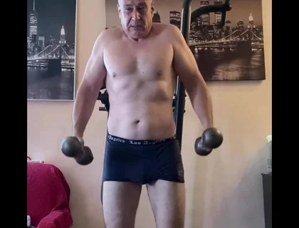 I'm Pumping My Hands