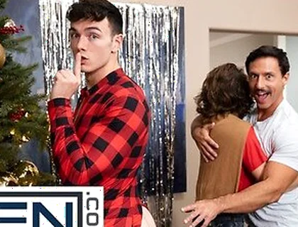 Reese Rideout Sneaks Behind Clark Reid For A Naughty Fuck While His Bf Is In The Kitchen