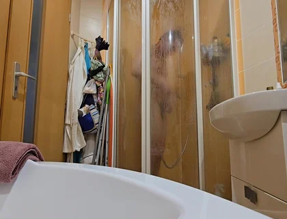 My Friend Let Me Take a Shower at Her Bathroom. She Has No Idea That I'm Filming Myself Doing It.