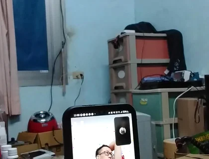 Random video calls shown to strangers