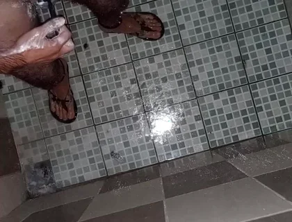 Boy Shaves His Balls and Masturbates