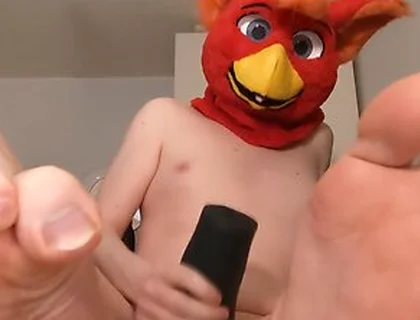Bird Fursuiter Showing Off Cute Feet While Fucking And Cumming Inside Bad Dragon Twitch Penetrable