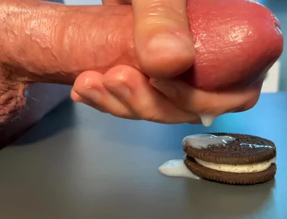 Slow-mo Oreo Cumshot: Dripping Sperm Load on Cookie Close-up!