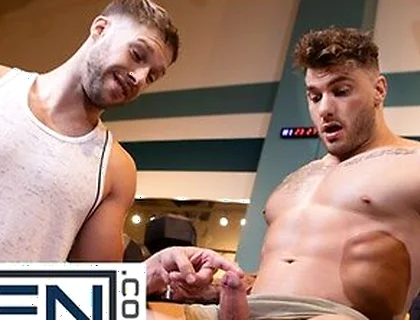 William Seed Pounds Arno Antinos Hole After A Steamy Squat Rack Tease At The Gym