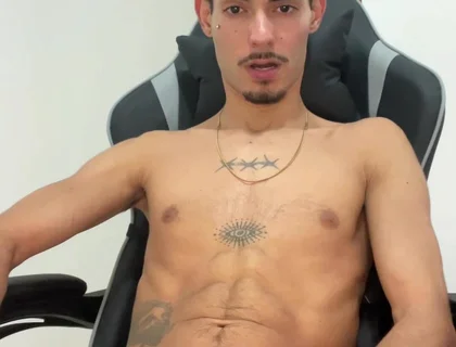 Young Hairy Man Cumming a Lot