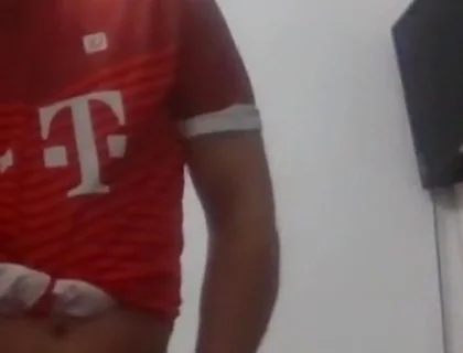 Paparazzi, the Video You Had to See of a Youth Player.!!