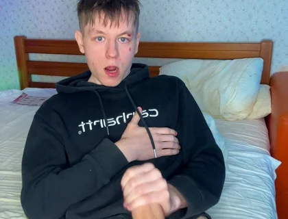 Bored in My Room so I Rubbed My Big Cock Until I Blew a Load