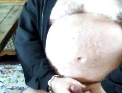 Beardaddychub Jerks on Cam