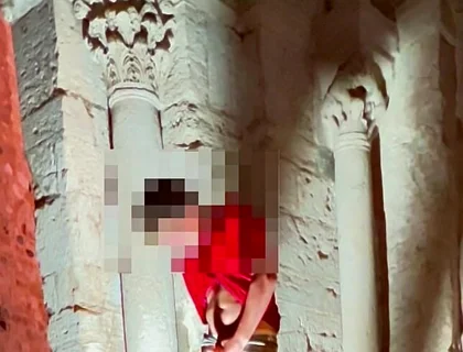 Very Risky and Immense Ejaculation in a Very Public Place
