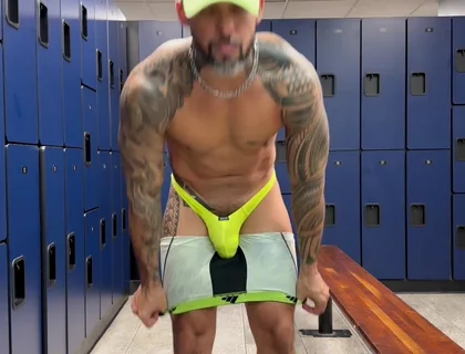 From Under, Ball Busting, Ring on and a Lot of Cum Jona Ortiz