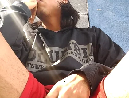 Tremendous Cock of This Big-headed Guy