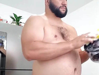 I Almost Every Day... Cleanning the House Naked