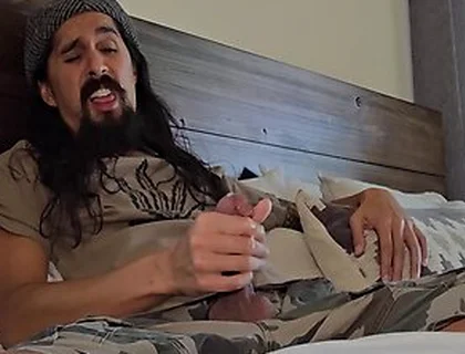 Maxx Stoner In Slater Vibes Cumshot 2