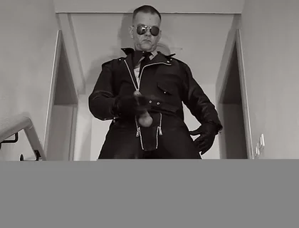 Leatherman 3 Cum Shots & Piss