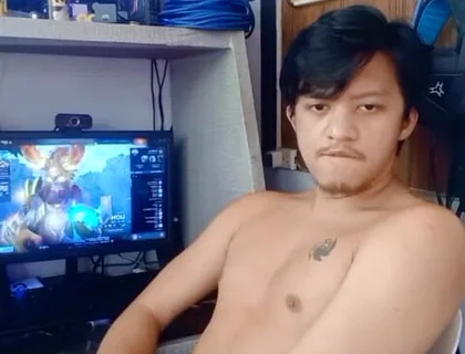 Hot Pinoy Boy Taste Himself