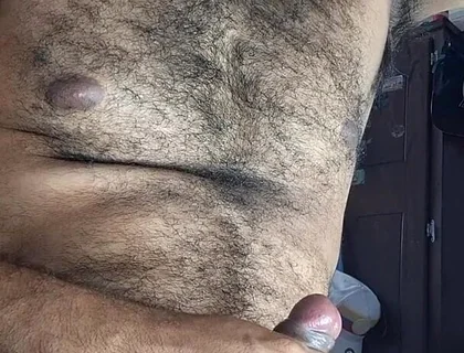 Hairy Giant Man Big Cumshow