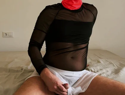 Wearing a Skirt and Thong on My Big Ass Masturbación