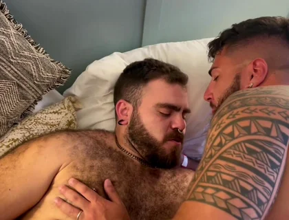 Hairy Bear Deepthroats, Eats Ass Raw and Breeds Beefy Tattooed Bottom