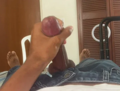 Daddy Doesn't Need to Take off His Clothes to Make You Wet, Look How I Get a Nut