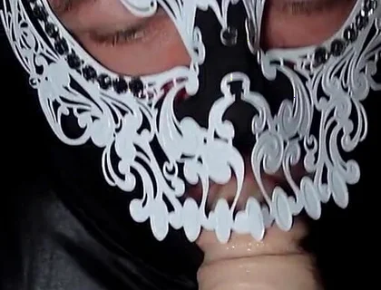 Giving Some Head!