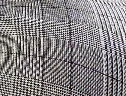 Walking Bulging in the Garden