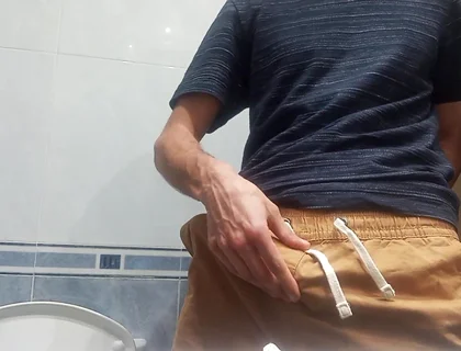 The Guy with the Huge Cock so Fat in His Pants, He Unloads It with 5 Jets of Semen in the Air