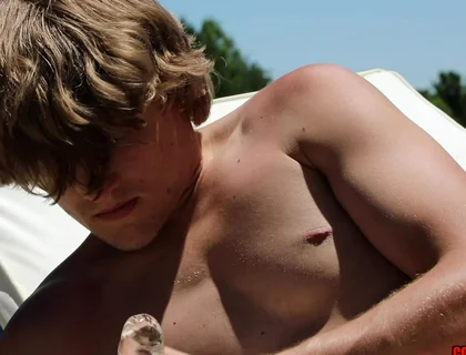 Robin Moore Jerks for Mickey