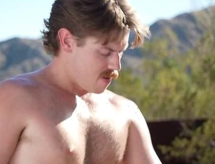 Hunks Brody Baytes Pounds Lee Sparks Bareback In Open-air Ranch Fuck