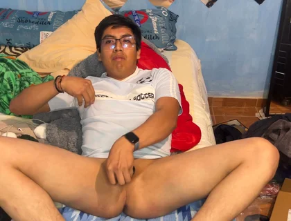 Jugando Con Un Dildo, En Castidad