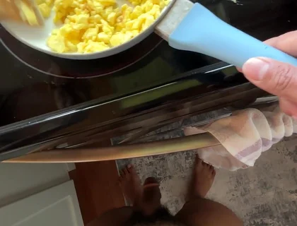 Thesubjojo - Making Lunch with Special Cream Sauce