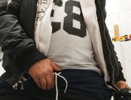 After the Cinema in Wc. Dirtyjunkbro and Socks