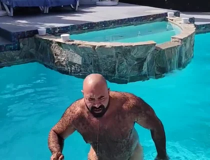 I Love Some Pool Time