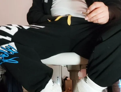 Dirtyjunkbro Play with Socks and Pisses the Nice and Wet.