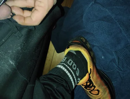 Dirtyjunkbro Doesn't Want to Go to the Toilet. Better on the Sports Shoes