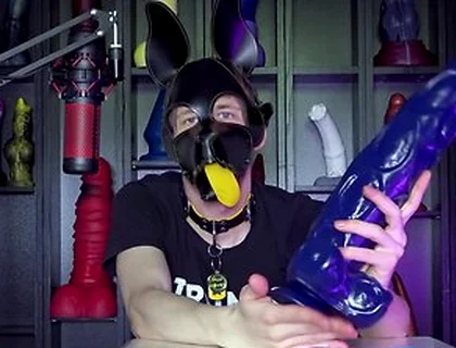 Dildo Unboxing: Luca Xl - Crackstuffers With Puppy Davey